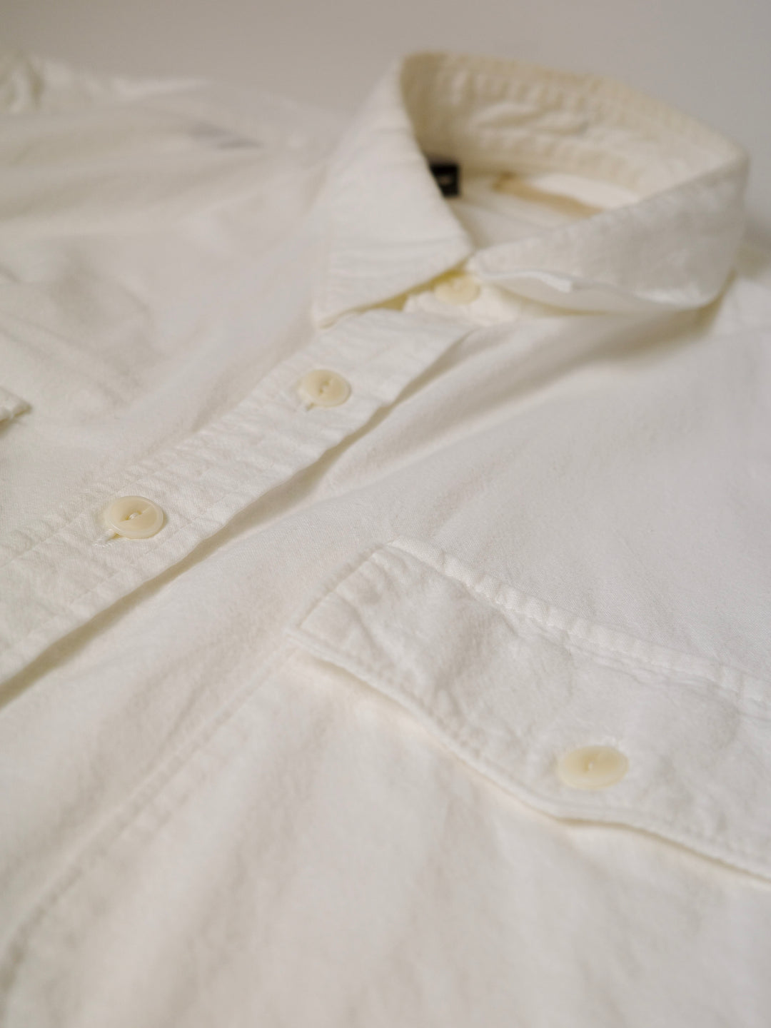 Maru Sankaku Peke - White Chambray Shirt