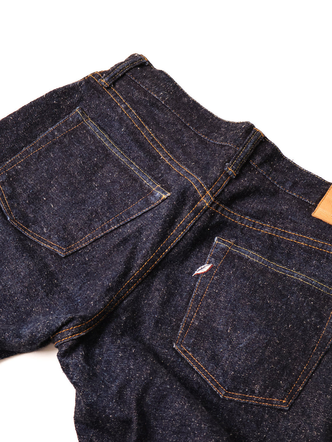 Pure Blue japan - Relaxed Tapered Jeans [019]