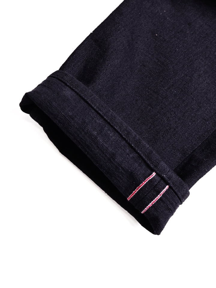 NAKED &amp; FAMOUS - Relaxed Straight Fit Black Selvedge Jeans [33]