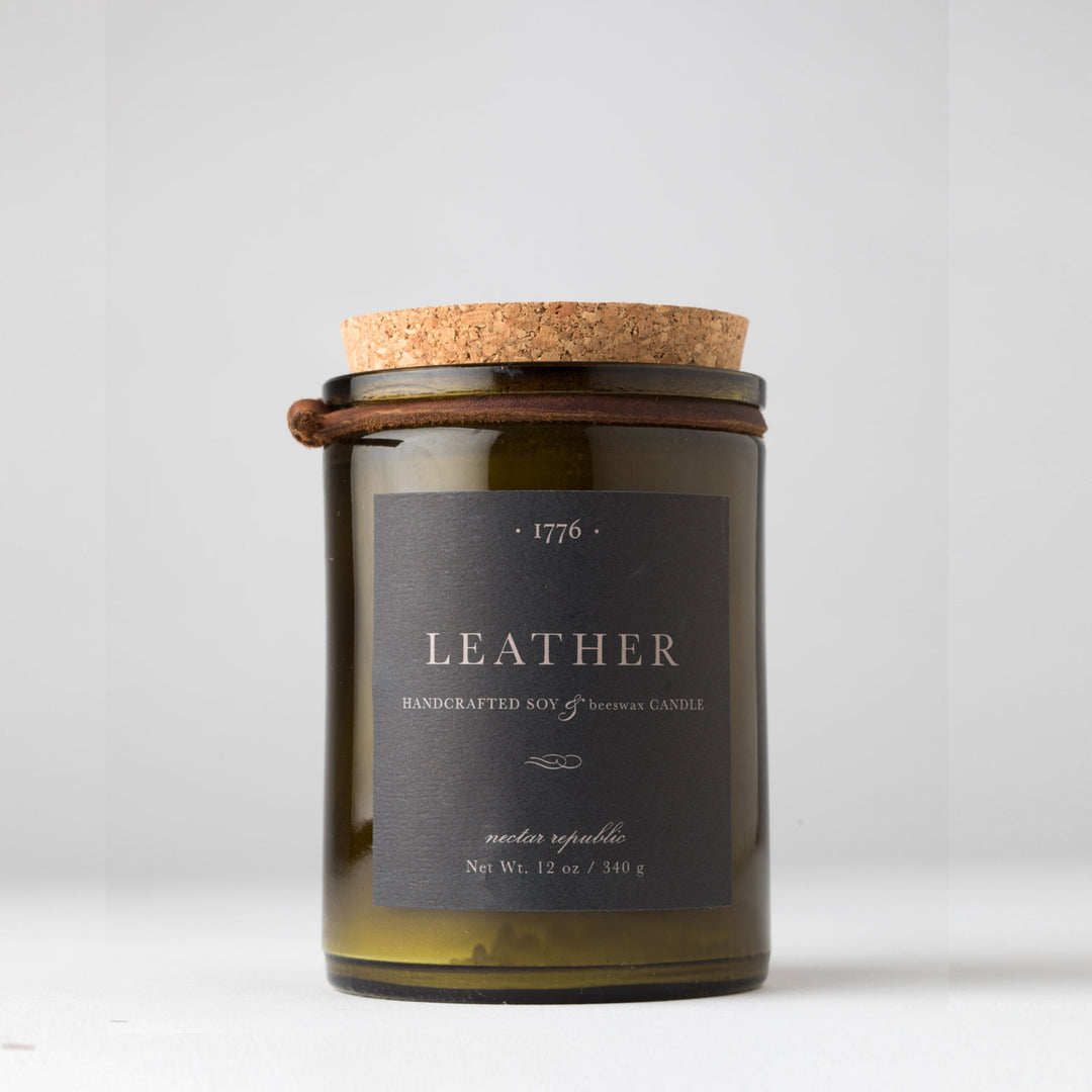 1776 Beeswax Candle - Leather